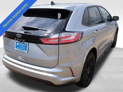 Silver Metallic 2022 Ford Edge ST Line