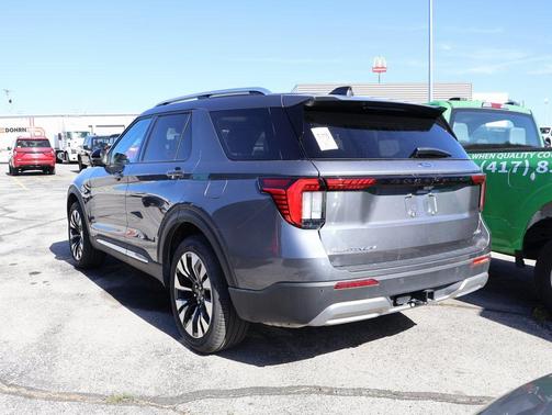 2025 Ford Explorer Platinum