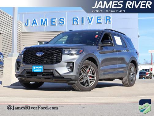 2025 Ford Explorer ST-Line