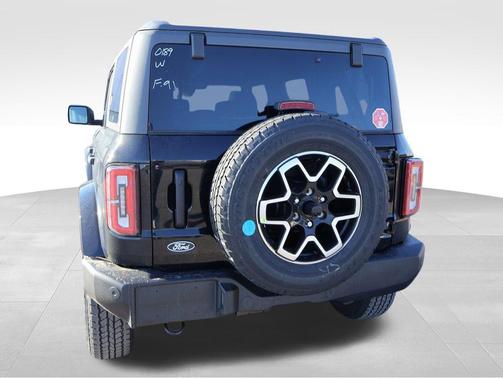 Shadow Black 2026 Ford Bronco Outer Banks