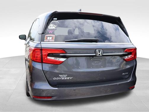 Gray 2023 Honda Odyssey Elite