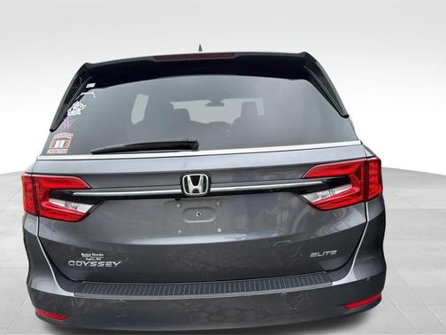 Gray 2023 Honda Odyssey Elite