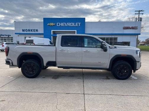 2026 GMC Sierra 2500 AT4