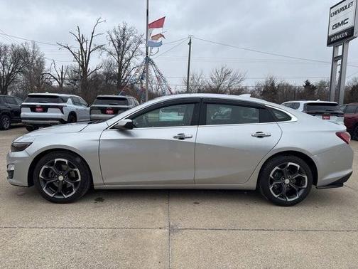 2022 Chevrolet Malibu LT