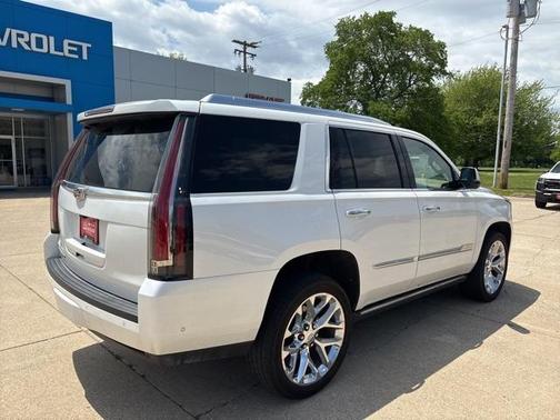 2019 Cadillac Escalade Platinum