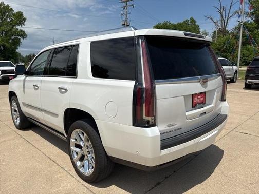 2019 Cadillac Escalade Platinum