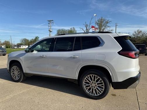2025 GMC Acadia Denali