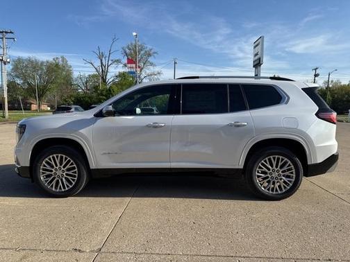 2025 GMC Acadia Denali