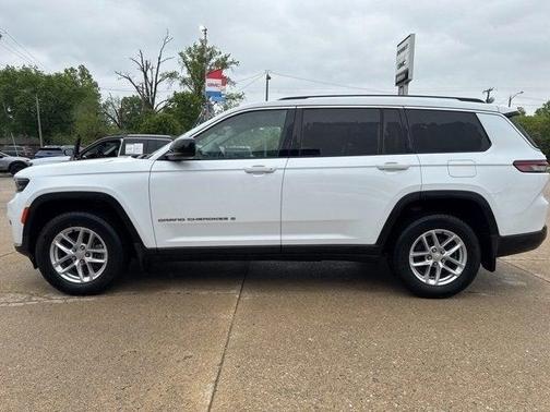 2022 Jeep Grand Cherokee L Laredo