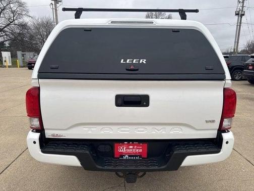 2016 Toyota Tacoma SR