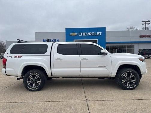 2016 Toyota Tacoma SR