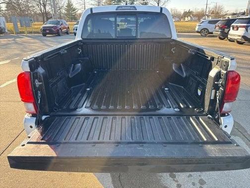 2016 Toyota Tacoma SR