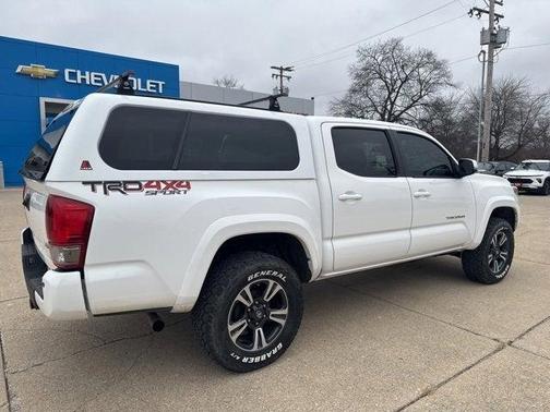 2016 Toyota Tacoma SR