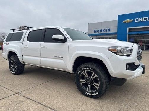 2016 Toyota Tacoma SR