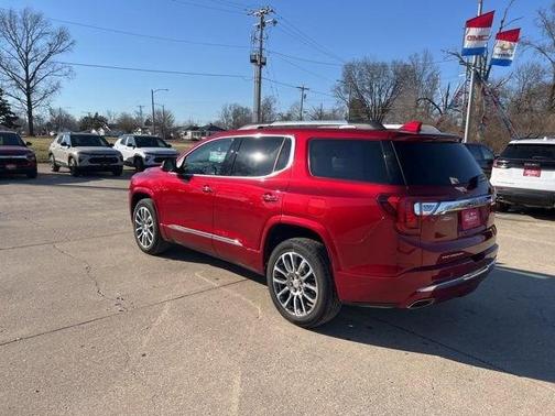 2023 GMC Acadia Denali