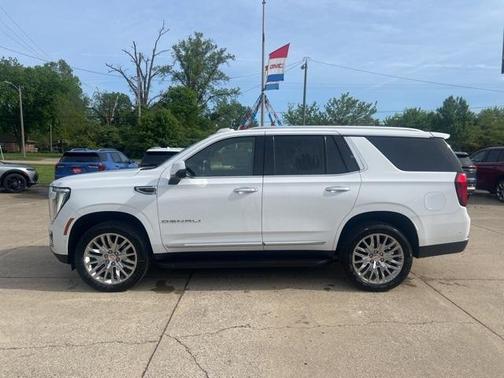 2025 GMC Yukon Denali