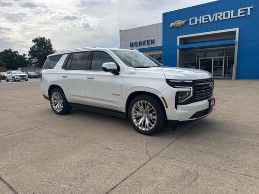Iridescent Pearl Tricoat 2025 Chevrolet Tahoe High Country