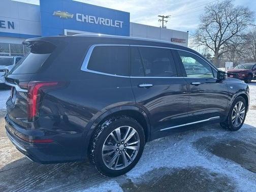 2025 Cadillac XT6 Premium Luxury FWD
