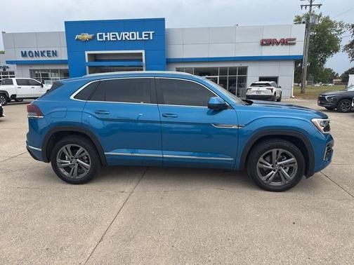2024 Volkswagen Atlas Cross Sport 2.0T SEL R-Line