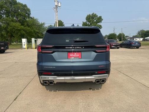 2025 GMC Acadia Denali
