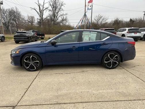 2024 Nissan Altima 2.5 SR