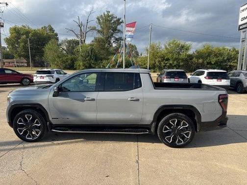 2025 GMC Sierra EV Denali