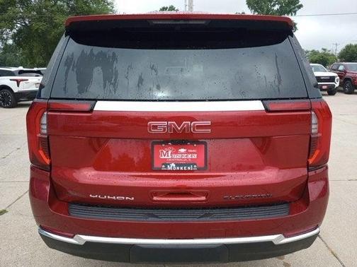 2025 GMC Yukon Elevation