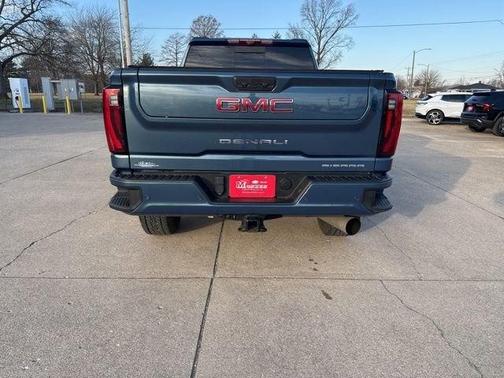 2024 GMC Sierra 2500 Denali