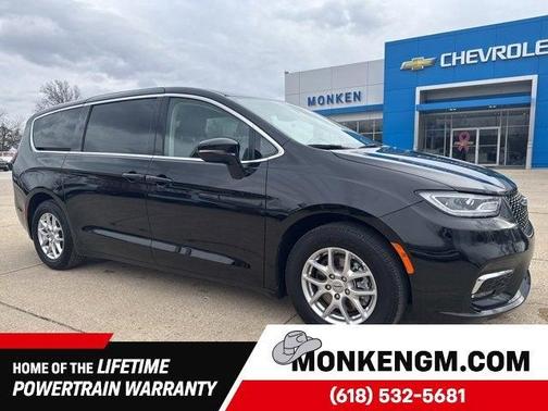 2024 Chrysler Pacifica Touring-L