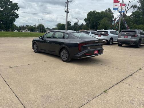 Black 2025 Kia K4 LX