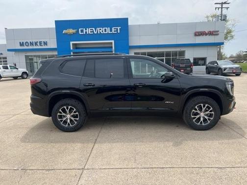 2025 GMC Acadia AT4