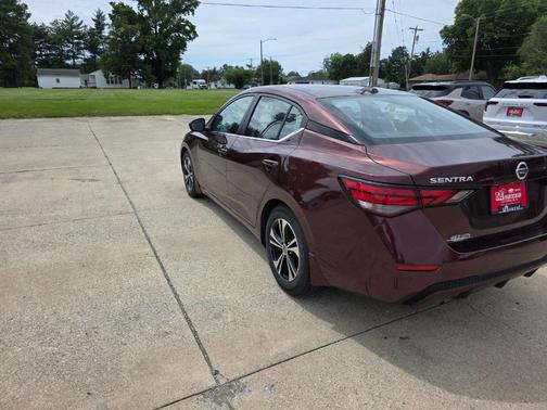 Rosewood Metallic 2022 Nissan Sentra SV