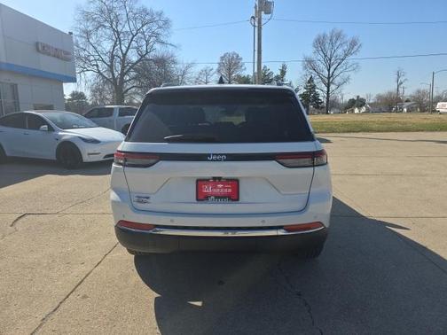 2022 Jeep Grand Cherokee 4xe Base