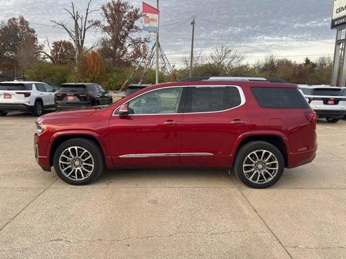 2021 GMC Acadia Denali