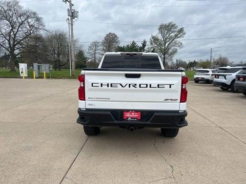 2022 Chevrolet Silverado 1500 ZR2