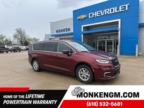 2023 Chrysler Pacifica Touring-L