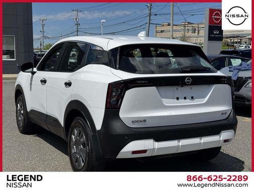 Fresh Powder 2025 Nissan Kicks S