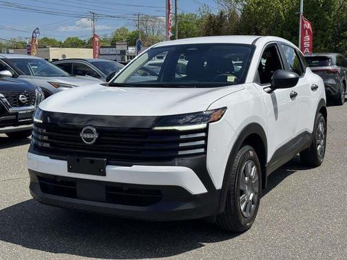 Fresh Powder 2025 Nissan Kicks S