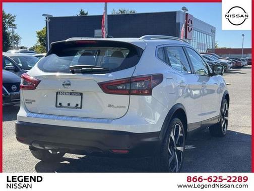 2022 Nissan Rogue Sport SL