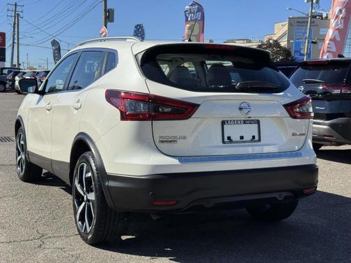 2022 Nissan Rogue Sport SL