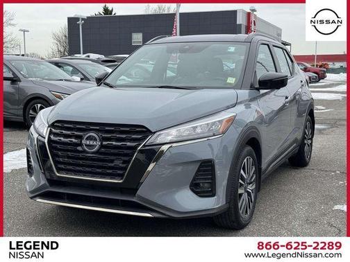 2023 Nissan Kicks SR