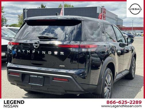 Black 2024 Nissan Pathfinder S