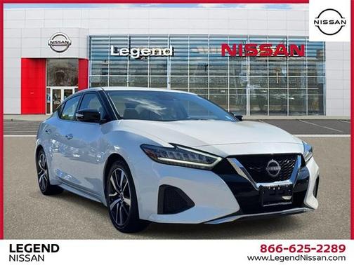2023 Nissan Maxima SV