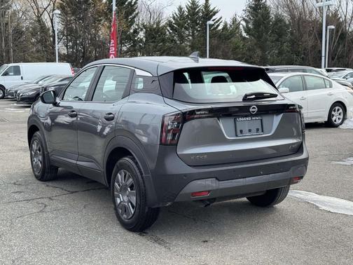 2025 Nissan Kicks S