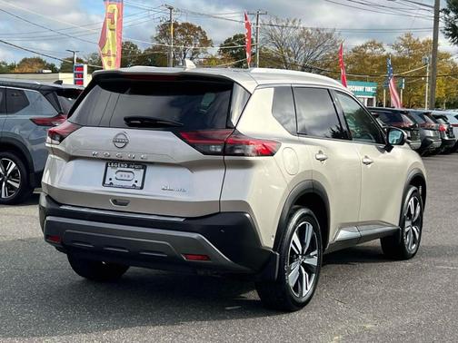 2023 Nissan Rogue SL