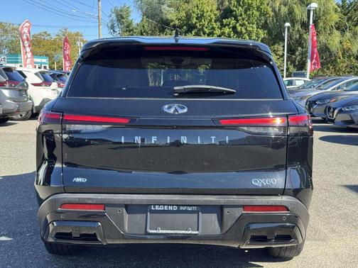 2023 INFINITI QX60 Pure