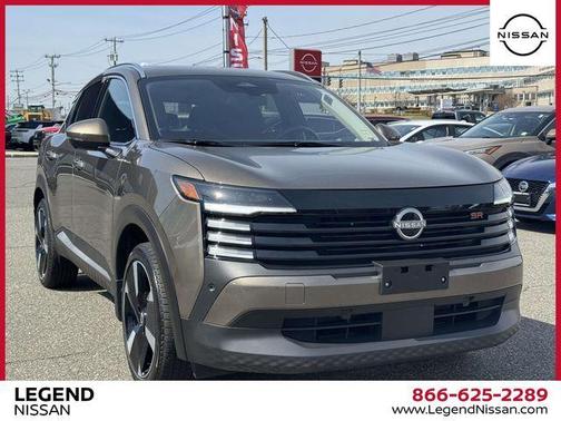 2025 Nissan Kicks SR