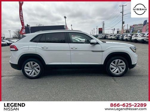 Pure White 2023 Volkswagen Atlas Cross Sport 3.6L V6 SE w/Technology