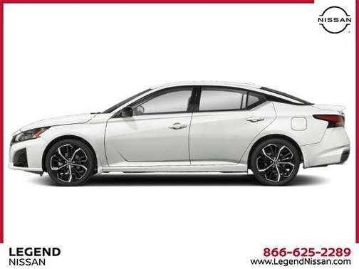 2025 Nissan Altima SR