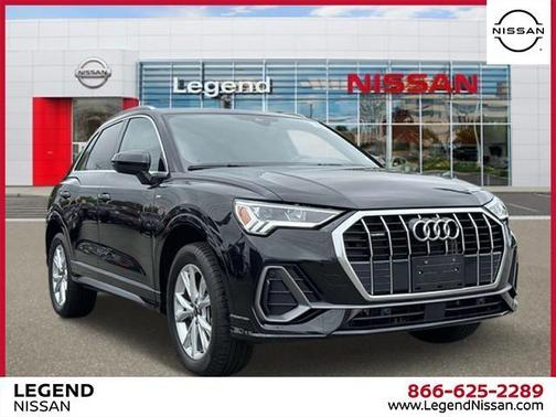 2024 Audi Q3 45 S line Premium